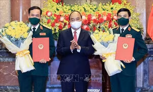 Trao Quyết định thăng hàm Đại tướng cho Bộ trưởng Bộ Quốc phòng Phan Văn Giang