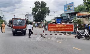 Long An quản lý người giao nhận hàng hóa, phương tiện vận tải