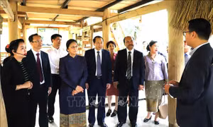Phó Chủ tịch nước Lào Pany Yathotou thăm và làm việc tại Hà Giang