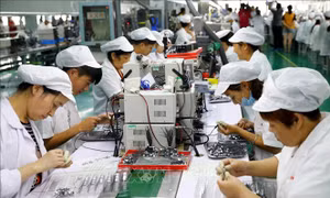 Trung Quốc miễn giảm đóng góp quỹ bảo hiểm xã hội cho các doanh nghiệp