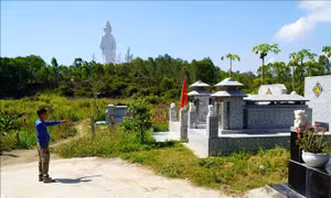 'Phù phép' đất nông nghiệp thành khu an táng, bán tràn lan