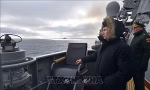 Tổng thống Putin khẳng định ưu thế của quân đội Nga