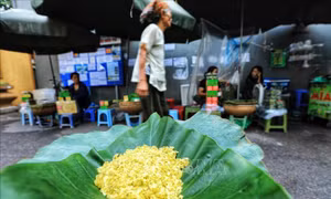 Đau đáu nghề cốm Vòng khi làng lên phố