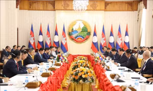 Lào, Campuchia cam kết thắt chặt quan hệ