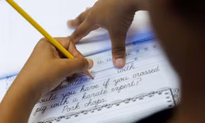 Chương trình rèn chữ viết tay 'hồi sinh' ở các trường học Phương Tây