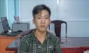 Tạm giữ hình sự đối tượng đạp ngã xe thành viên Tổ an ninh trật tự cơ sở