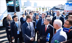 Thủ tướng thăm triển lãm tiềm lực công nghiệp, công nghệ cao và xuất khẩu của Tatarstan, LB Nga