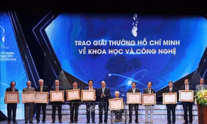 Sức sống bền bỉ của khoa học lý luận chính trị trong giáo dục chính trị - đạo đức cho các thế hệ