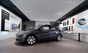 Mỹ mở cuộc điều tra đặc biệt về vụ tai nạn liên quan đến xe của Tesla