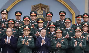 Chủ tịch nước kiểm tra công tác huấn luyện sẵn sàng chiến đấu tại Lữ đoàn K3, Tổng cục II, Bộ Quốc phòng