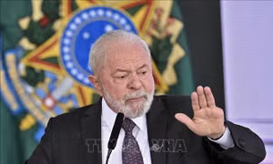 Tổng thống Brazil hoãn chuyến thăm Trung Quốc
