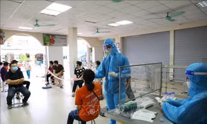 Hà Nội 'thần tốc' xét nghiệm nhóm người nguy cơ cao