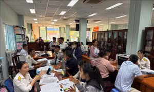 Hộ kinh doanh không bắt buộc ghi chép sổ kế toán bằng tay