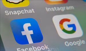 Facebook xóa hàng trăm tài khoản liên quan nhóm cực đoan 