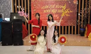 Cộng đồng người Việt tại vùng Viễn Đông (Nga) hướng về quê hương, đất nước