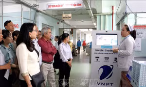 Vĩnh Long: Hướng đến chăm sóc toàn diện sức khỏe nhân dân