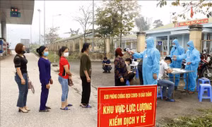 Người tiêm đủ liều vaccine từ vùng đỏ, vùng cam đến/về Lào Cai tự theo dõi sức khỏe 