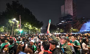 World Cup 2026: Khi niềm vui chiến thắng phủ bóng tang thương