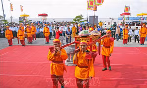 Người dân Đất Mũi Cà Mau thành kính tri ân Quốc Tổ