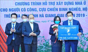 Chủ tịch nước dự tổng kết chương trình nhà ở cho người nghèo tại Hà Giang
