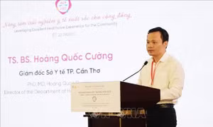 Trao đổi kinh nghiệm, học hỏi kỹ thuật mới trong khám và điều trị bệnh