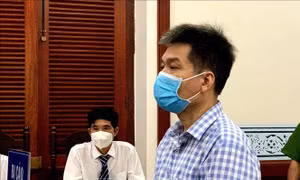 Tuyên phạt Nguyễn Hoài Nam 3,5 năm tù về tội lợi dụng các quyền tự do dân chủ