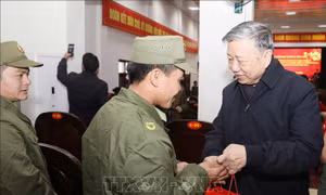 Đại tướng Tô Lâm, Bộ trưởng Bộ Công an thăm, tặng quà tại Sơn La