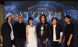 Ban nhạc rock đầu tiên của người Việt ở Nhật Bản ra mắt MV
