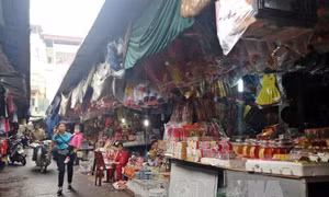 Cải tạo chợ truyền thống ở Hà Nội- Bài 1: Mỏi mòn chờ... kinh phí 