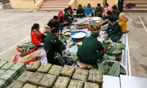 Hơn 17,7 tỷ đồng từ Quỹ 'Vì người nghèo' gửi tới người có hoàn cảnh khó khăn
