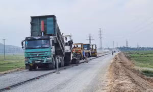 Nghệ An đẩy nhanh tiến độ nhóm công trình giao thông trọng điểm