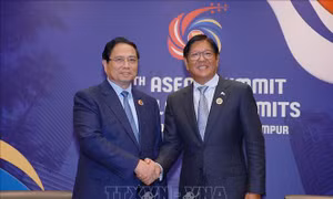 Thủ tướng gặp Tổng thống Philippines