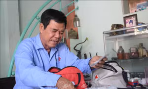 Những 'hiệp sĩ xe ôm' cứu giúp người bị nạn