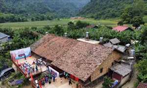 Cao Bằng: Khai trương điểm du lịch nhà sàn cổ 9 gian