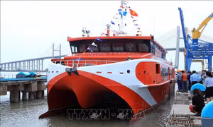 Vận hành tàu thủy cao tốc lớn nhất Việt Nam, từ Vũng Tàu đi Côn Đảo chỉ còn 3 giờ