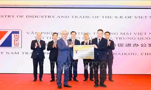 Khai trương Văn phòng Xúc tiến thương mại Việt Nam tại Hải Khẩu (Trung Quốc)