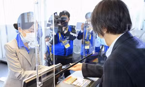 All Nippon Airways thử nghiệm ứng dụng tầm soát COVID-19 tại sân bay Tokyo