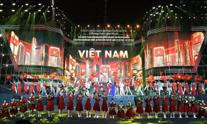 Hưng Yên tổ chức chương trình nghệ thuật chào mừng thành công Đại hội XIV của Đảng