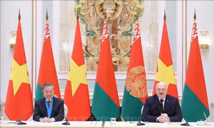 Tổng Bí thư Tô Lâm và Tổng thống Belarus phát biểu với báo chí
