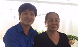 Nghe kể chuyện về tàu không số C235