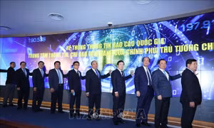 Thủ tướng Nguyễn Xuân Phúc: Phát triển Chính phủ số, đẩy lùi tham nhũng, lãng phí