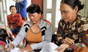 Cần Thơ: Hàng chục người tố cựu Chi hội trưởng phụ nữ không trả tiền hụi gần 5,5 tỷ đồng