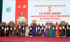 Xây dựng người phụ nữ Việt Nam thời đại mới đầy hoài bão và khát vọng 
