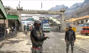Bùng phát đụng độ tại khu vực biên giới Afghanistan-Pakistan