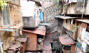 Hà Nội loay hoay tìm lời giải cho bài toán chung cư cũ nát