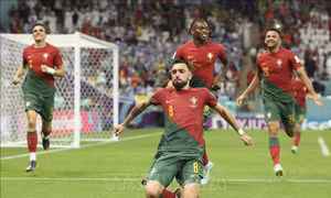 Nhìn lại lượt trận thứ 2 World Cup 2022: Bùng nổ bàn thắng và thử thách cho châu Á