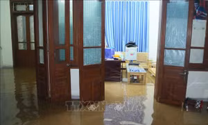 Thành phố Sơn La: Nhiều khu vực, tuyến đường bị ngập sâu do mưa lớn trên diện rộng