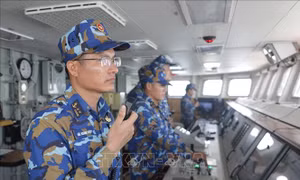 Thượng tướng Nguyễn Văn Nghĩa kiểm tra luyện tập Diễu binh lực lượng vũ trang trên biển