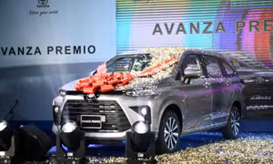 Toyota Việt Nam xuất xưởng xe Veloz Cross và Avanza Premio