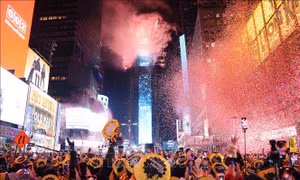 Khoảng 1 triệu người đón Năm mới 2023 ở Quảng trường Thời đại